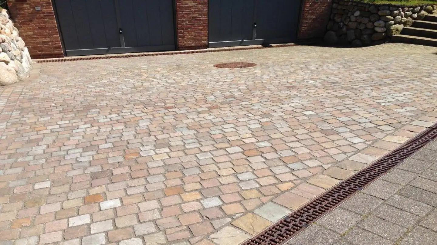 Natursteinpflaster Sahara Beige Natursteinpflaster Sahara Beige
