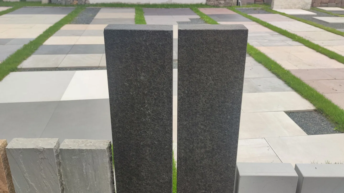 Rasenkanten Basalt Geflammt Rasenkanten Basalt Geflammt