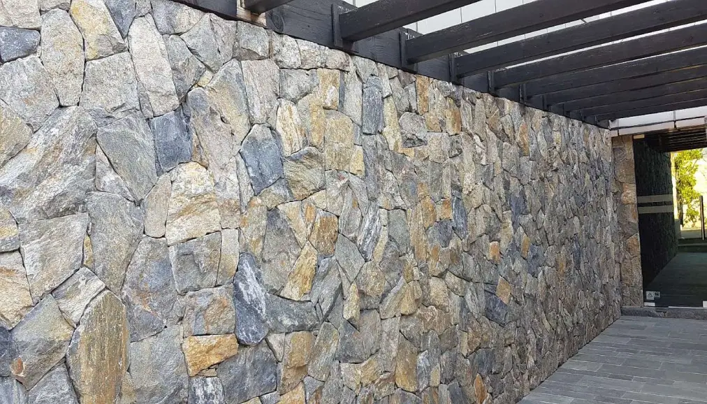 Wandverblender - ROCK FACE Akron Wandverblender - ROCK FACE Akron