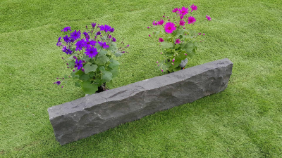 Rasenkante Basalt 6-8x20x60- 100 cm