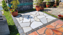 Polygonalplatten  Anden White - B