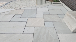 Sandsteinplatten Sky Grey HB - Röm. Verband 2,5 cm